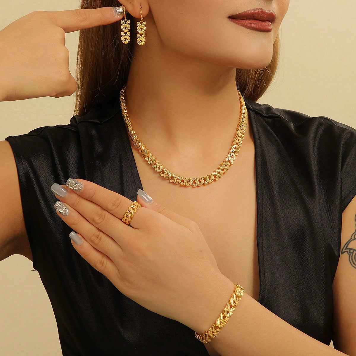 5pcs Retro Elegant 18k Gold Maple Leaf Women&